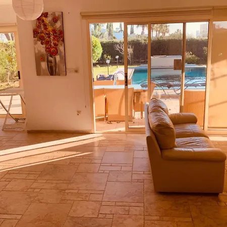 Sea Breeze Villas Anassa 6 Willa